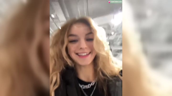 ilittleheara masturbation fingering bongacams porn